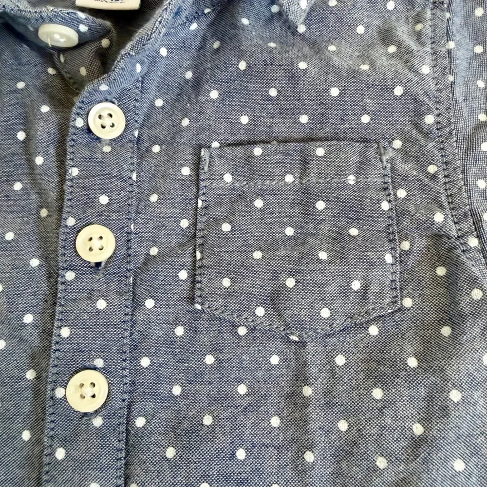 Old Navy Sz 12-18M Chambray Polka Dot Button-Front Baby Boy Romper Snap Crotch